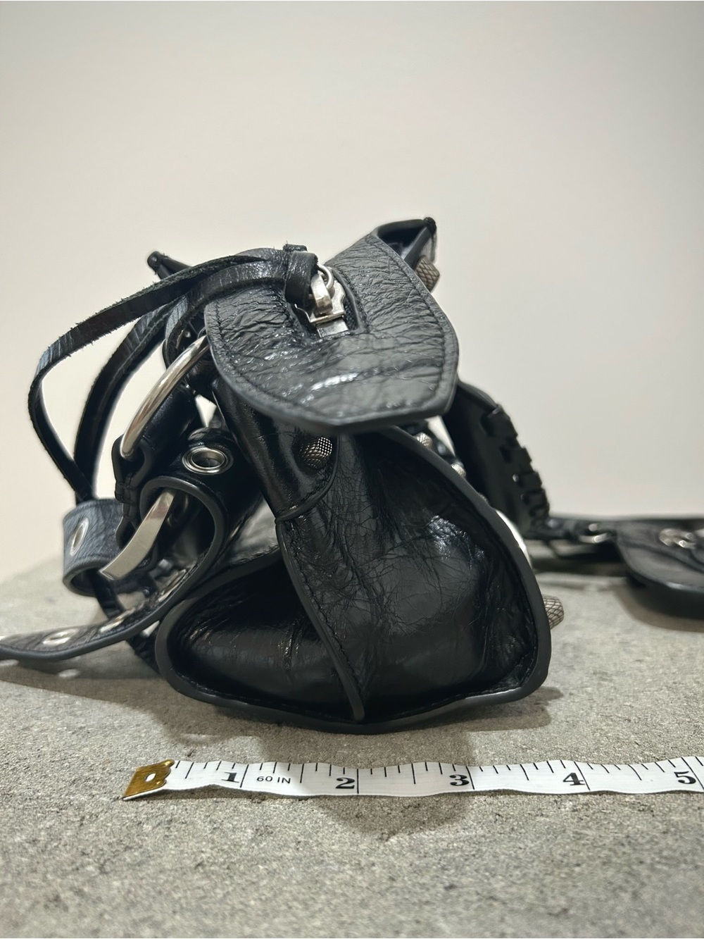 Balenciaga Neo Cagole Black Leather City Hand Bag - Picture 8 of 12